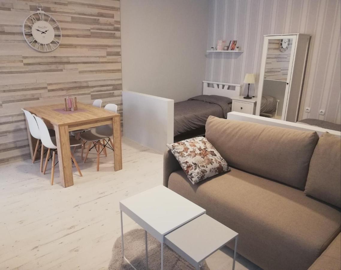 Apartman Park Subotica Buitenkant foto