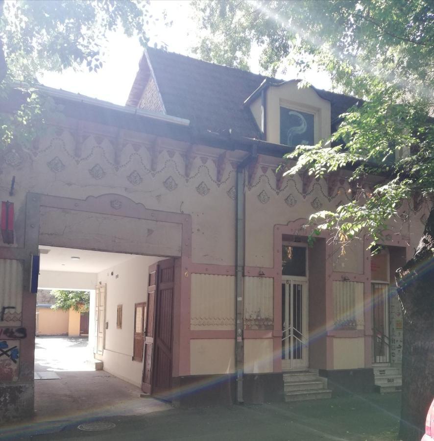 Apartman Park Subotica Buitenkant foto